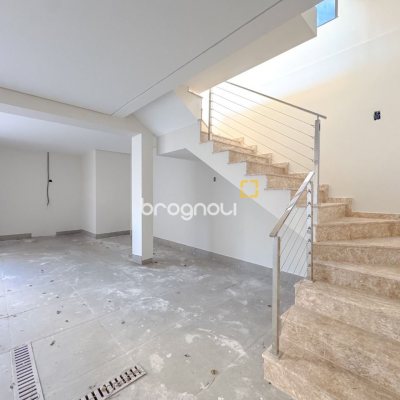 Casa com 225m², 3 quartos (sendo 3 suítes), 4 garagens, no bairro Jurerê em Florianópolis