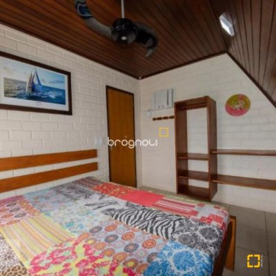 Casa com 506m², 10 quartos, 5 garagens, no bairro Ponta das Canas em Florianópolis
