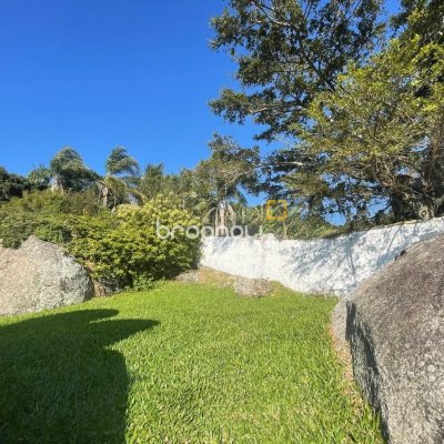 Casa com 506m², 10 quartos, 5 garagens, no bairro Ponta das Canas em Florianópolis