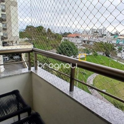 Apartamento com 83m², 3 quartos (sendo 1 suíte), 2 garagens, no bairro Canto em Florianópolis