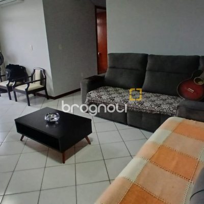 Apartamento com 83m², 3 quartos (sendo 1 suíte), 2 garagens, no bairro Canto em Florianópolis