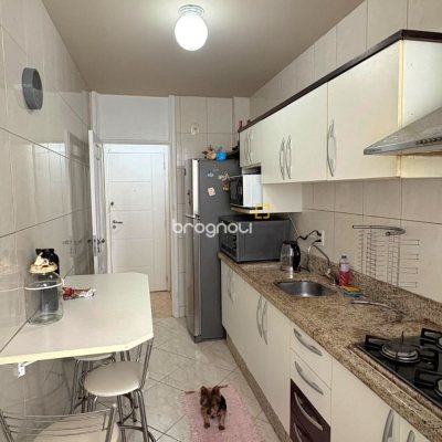 Apartamento com 69m², 3 quartos, no bairro Campinas em São José