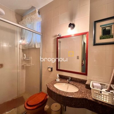 Cobertura com 176m², 3 quartos (sendo 1 suíte), 2 garagens, no bairro Trindade em Florianópolis
