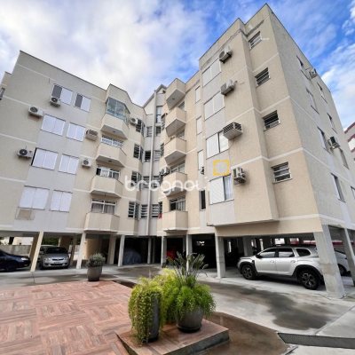 Cobertura com 176m², 3 quartos (sendo 1 suíte), 2 garagens, no bairro Trindade em Florianópolis