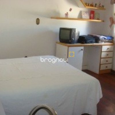 Casa com 400m², 7 quartos (sendo 3 suítes), 5 garagens, no bairro Canasvieiras em Florianópolis