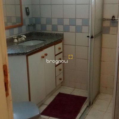 Casa com 400m², 7 quartos (sendo 3 suítes), 5 garagens, no bairro Canasvieiras em Florianópolis