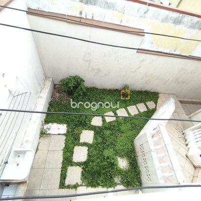 Casa com 269m², 10 quartos (sendo 2 suítes), 2 garagens, no bairro Pantanal em Florianópolis