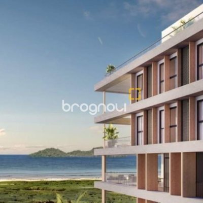 Apartamento com 148m², 3 quartos (sendo 3 suítes), 2 garagens, no bairro Campeche em Florianópolis