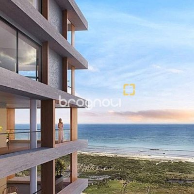 Apartamento com 148m², 3 quartos (sendo 3 suítes), 2 garagens, no bairro Campeche em Florianópolis