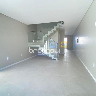 Casa com 100m², 3 quartos (sendo 1 suíte), 1 garagem, no bairro Ingleses em Florianópolis