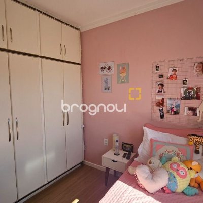 Casa com 146m², 4 quartos (sendo 1 suíte), 2 garagens, no bairro Campeche em Florianópolis
