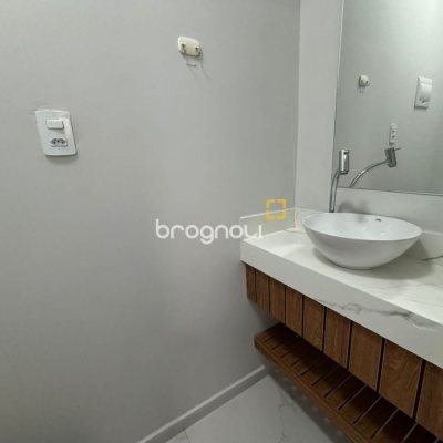 Casa com 110m², 3 quartos (sendo 1 suíte), 2 garagens, no bairro Ingleses em Florianópolis