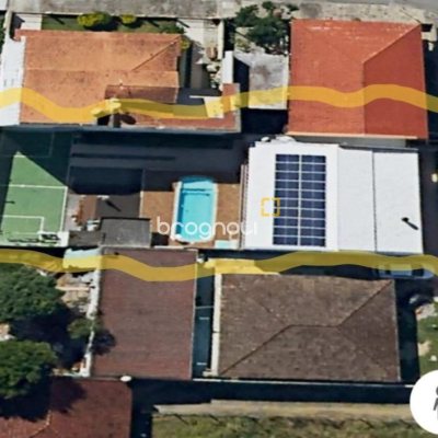 Casa com 300m², 4 quartos (sendo 2 suítes), 3 garagens, no bairro Sertão do Maruim em São José