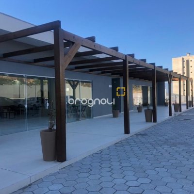 Apartamento com 49m², 2 quartos, 1 garagem, no bairro Praia de Fora em Palhoça