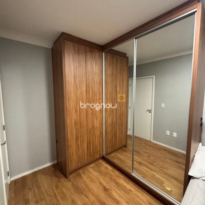 Apartamento com 49m², 2 quartos, 1 garagem, no bairro Praia de Fora em Palhoça