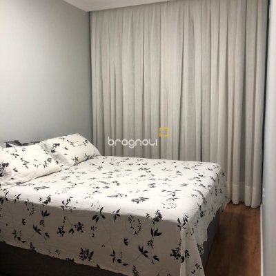 Apartamento com 49m², 2 quartos, 1 garagem, no bairro Praia de Fora em Palhoça