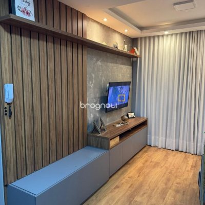 Apartamento com 49m², 2 quartos, 1 garagem, no bairro Praia de Fora em Palhoça