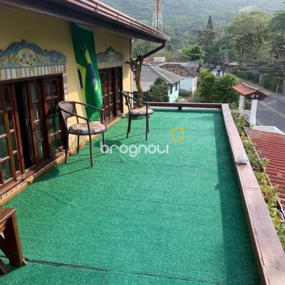 Casa com 157m², 4 quartos, 1 garagem, no bairro Armação em Florianópolis