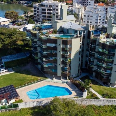 Apartamento com 299m², 4 quartos (sendo 4 suítes), 3 garagens, no bairro Coqueiros em Florianópolis