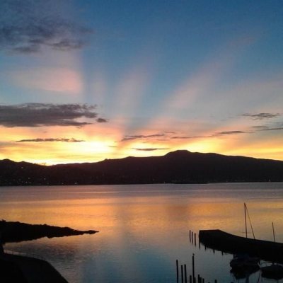 Apartamento com 299m², 4 quartos (sendo 4 suítes), 3 garagens, no bairro Coqueiros em Florianópolis
