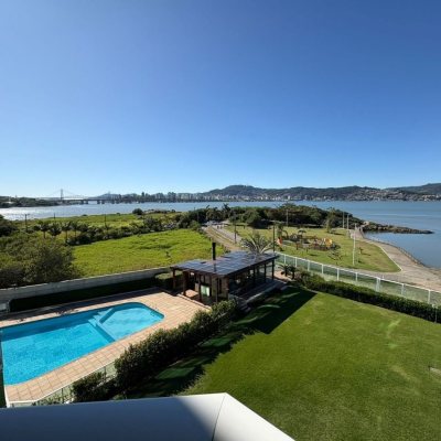 Apartamento com 299m², 4 quartos (sendo 4 suítes), 3 garagens, no bairro Coqueiros em Florianópolis