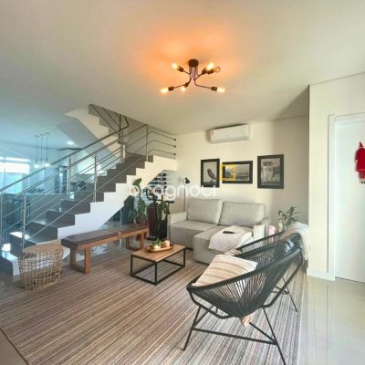 Casa com 141m², 3 quartos (sendo 3 suítes), 2 garagens, no bairro Ingleses em Florianópolis