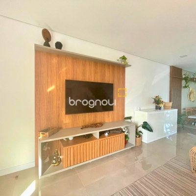 Casa com 141m², 3 quartos (sendo 3 suítes), 2 garagens, no bairro Ingleses em Florianópolis