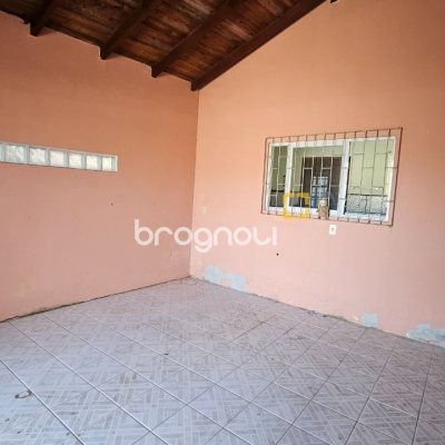 Casa com 141m², 3 quartos, 2 garagens, no bairro Campeche em Florianópolis