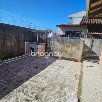 Casa com 141m², 3 quartos, 2 garagens, no bairro Campeche em Florianópolis