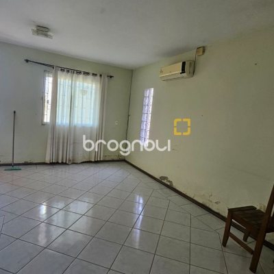 Casa com 141m², 3 quartos, 2 garagens, no bairro Campeche em Florianópolis