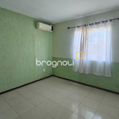 Casa com 141m², 3 quartos, 2 garagens, no bairro Campeche em Florianópolis
