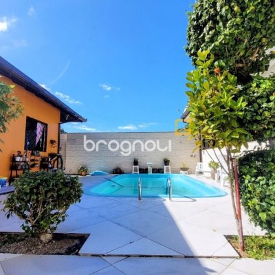 Casa com 177m², 3 quartos, 3 garagens, no bairro Bom Viver em Biguaçu