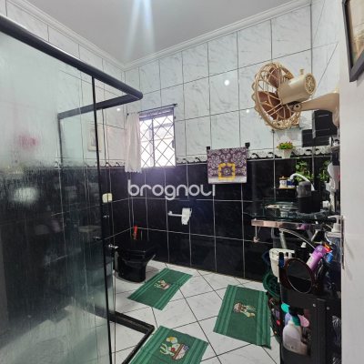Casa com 177m², 3 quartos, 5 garagens, no bairro Bom Viver em Biguaçu