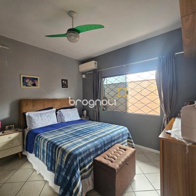 Casa com 177m², 3 quartos, 5 garagens, no bairro Bom Viver em Biguaçu