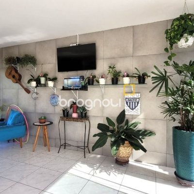 Casa com 177m², 3 quartos, 3 garagens, no bairro Bom Viver em Biguaçu