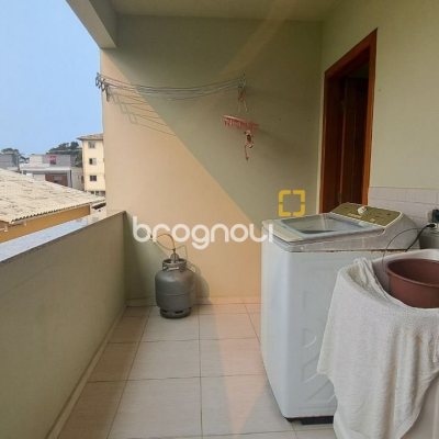 Apartamento com 98m², 2 quartos (sendo 1 suíte), 1 garagem, no bairro Ingleses em Florianópolis