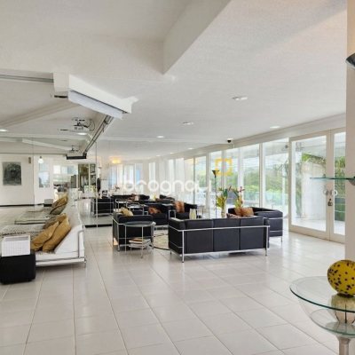 Casa com 870m², 8 quartos (sendo 8 suítes), 4 garagens, no bairro Lagoa da Conceição em Florianópolis