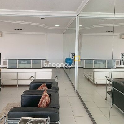 Casa com 870m², 8 quartos (sendo 8 suítes), 4 garagens, no bairro Lagoa da Conceição em Florianópolis