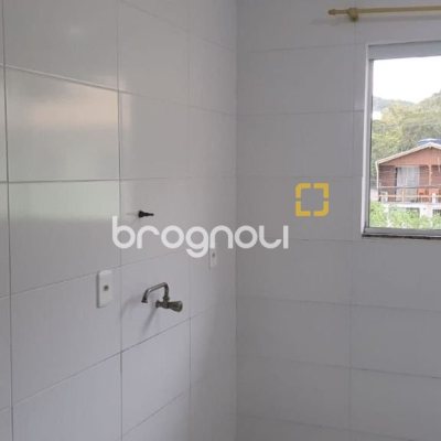 Apartamento com 60m², 2 quartos (sendo 1 suíte), 1 garagem, no bairro Ingleses em Florianópolis