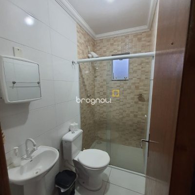 Apartamento com 60m², 2 quartos (sendo 1 suíte), 1 garagem, no bairro Ingleses em Florianópolis