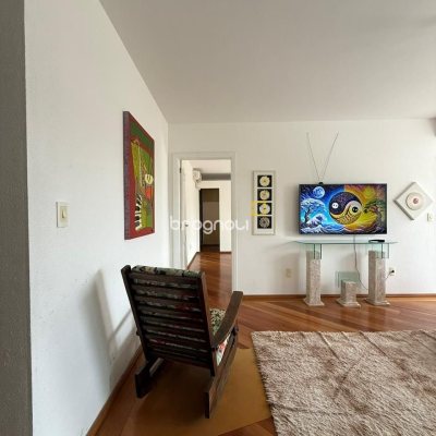 Casa com 502m², 6 quartos (sendo 3 suítes), 4 garagens, no bairro Ingleses em Florianópolis