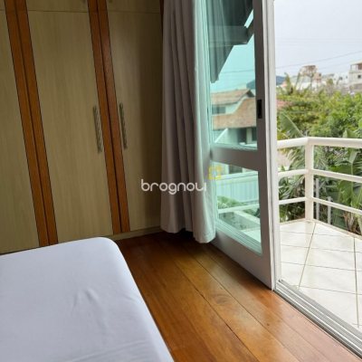 Casa com 502m², 6 quartos (sendo 3 suítes), 4 garagens, no bairro Ingleses em Florianópolis