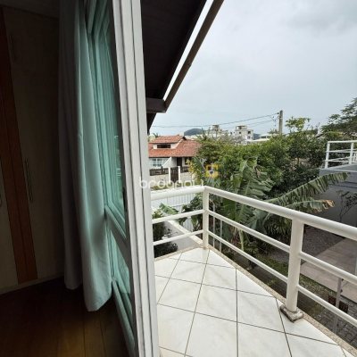 Casa com 502m², 6 quartos (sendo 3 suítes), 4 garagens, no bairro Ingleses em Florianópolis