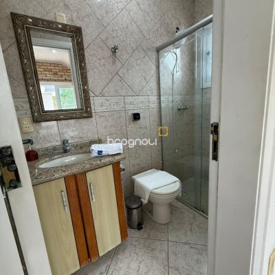 Casa com 502m², 6 quartos (sendo 3 suítes), 4 garagens, no bairro Ingleses em Florianópolis