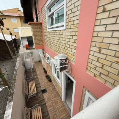 Casa com 502m², 6 quartos (sendo 3 suítes), 4 garagens, no bairro Ingleses em Florianópolis