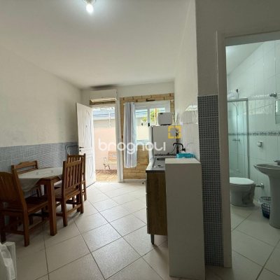 Casa com 502m², 6 quartos (sendo 3 suítes), 4 garagens, no bairro Ingleses em Florianópolis