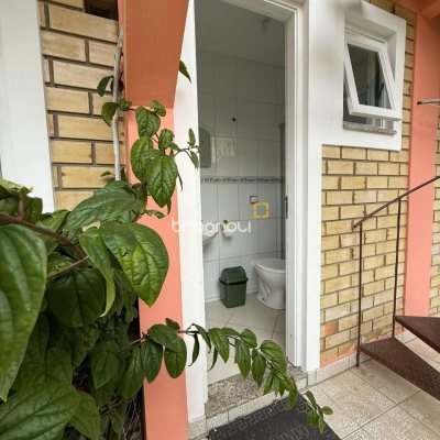 Casa com 502m², 6 quartos (sendo 3 suítes), 4 garagens, no bairro Ingleses em Florianópolis