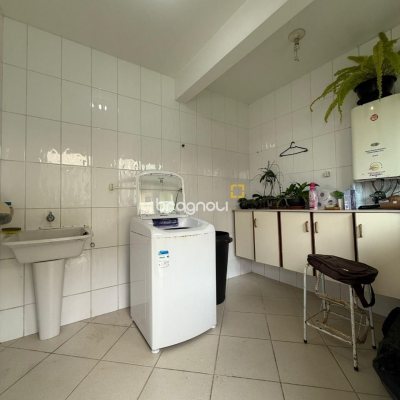 Casa com 502m², 6 quartos (sendo 3 suítes), 4 garagens, no bairro Ingleses em Florianópolis