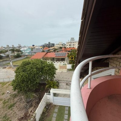 Casa com 502m², 6 quartos (sendo 3 suítes), 4 garagens, no bairro Ingleses em Florianópolis