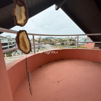 Casa com 502m², 6 quartos (sendo 3 suítes), 4 garagens, no bairro Ingleses em Florianópolis